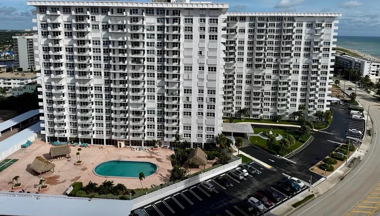 2 bed, 2.0 bath, 1200 sqft, $2,975 — Photo 1