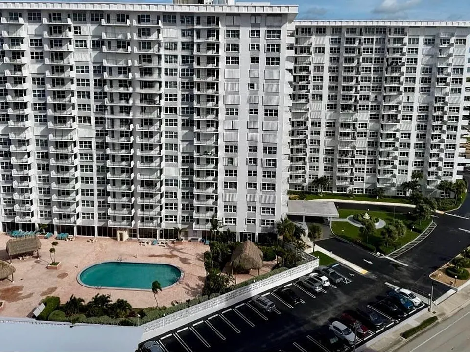405 N Ocean Blvd #207