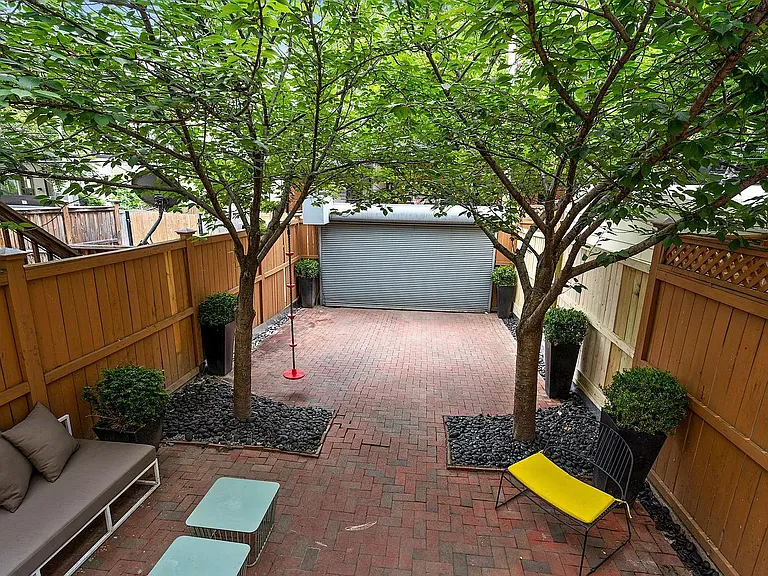 928 T St NW — Photo 4