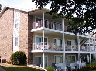 8942 E Hatchery Rd APT 8, Syracuse, IN 46567