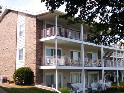 8942 E Hatchery Rd APT 8, Syracuse, IN, 46567