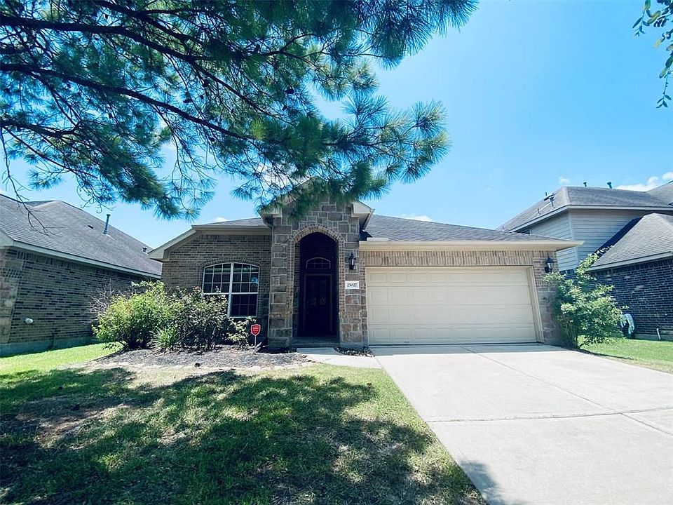 1st image of 25027 Lakecrest Manor Dr
