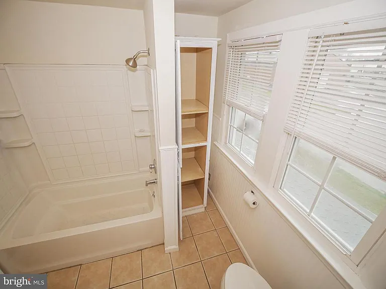 332 Crown Point Rd — Photo 26