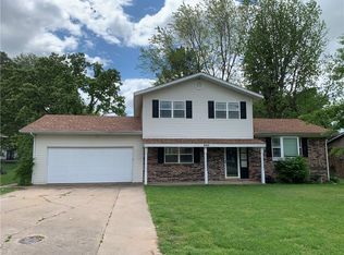820 W Jefferson St, Siloam Springs, AR 72761