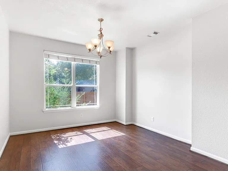 800 S Frontier Ln — Photo 6