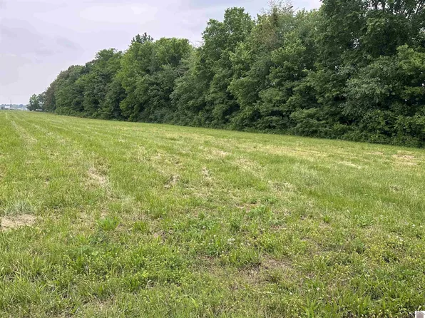 Commonwealth & Douthitt Dr, Mayfield, KY 42066