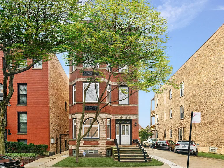 1303 W Flournoy St #2R — Photo 1