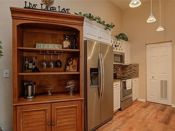 4th image of 27095 Matheson Ave APT 202