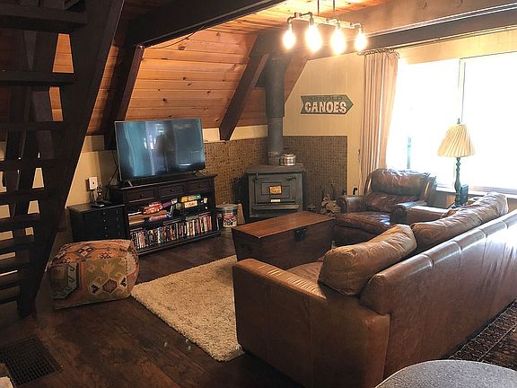 5th image of 3156 Green Meadow Ct