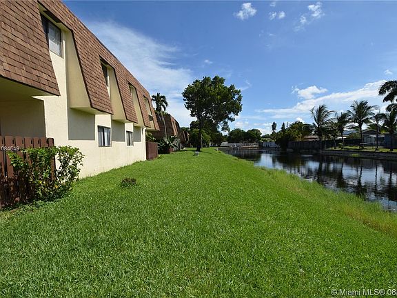 4th image of 131 San Remo Blvd #131