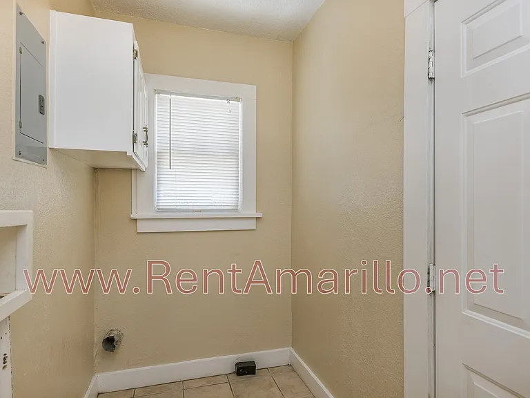 1624 S Ong St — Photo 9