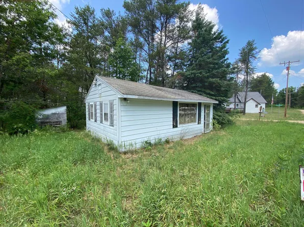 3526 Cedar St, Mio, MI 48647