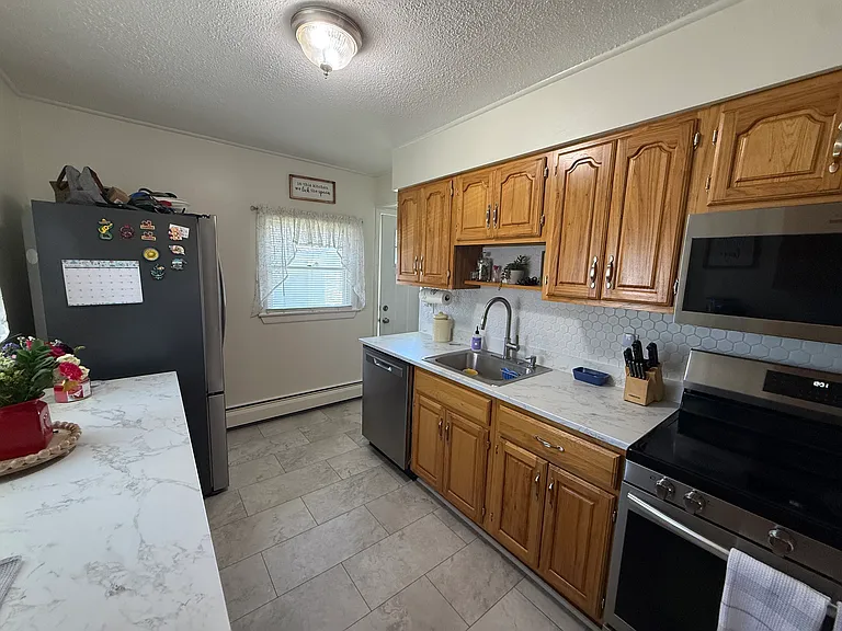 72 Lincoln Ave — Photo 6