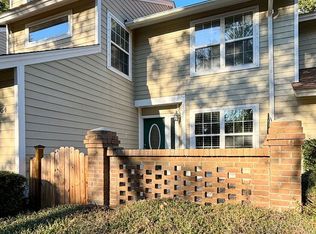 1054 Planters Pl, Mount Pleasant, SC 29464