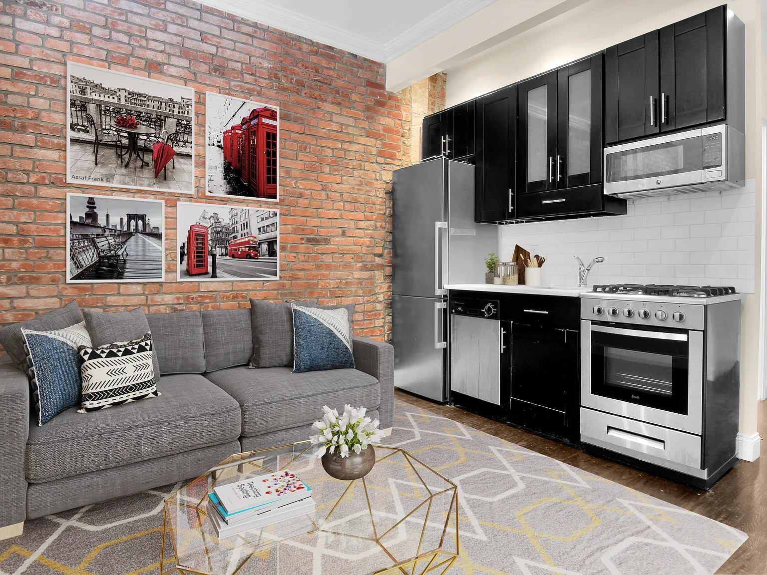 502 East 73rd Street — Photo 2