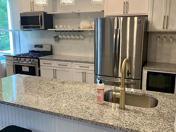 2nd image of 5009 Beaufort Ave