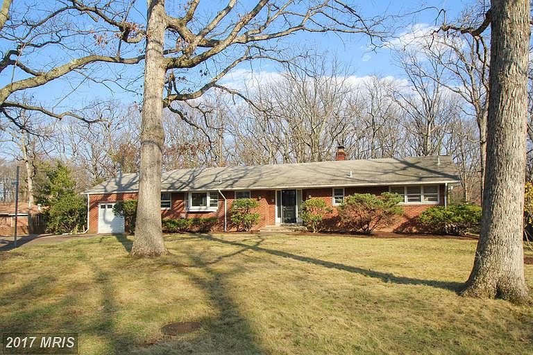 1st image of 4605 Monterey Dr