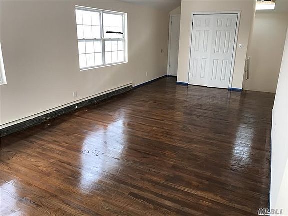 3rd image of 10216 1st St #2