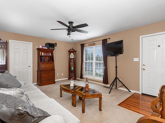 3rd image of 7385 Old Acton Rd