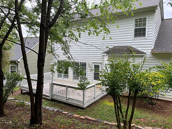 2nd image of 129 Lakewood Circle Dr