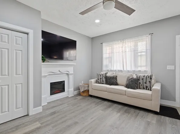 2118 Carey Way, Pittsburgh, PA 15203