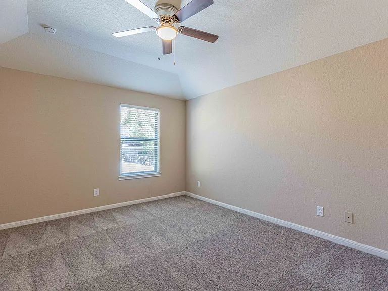 8730 Poppy Hls — Photo 31