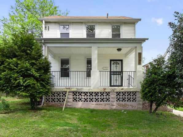 3046 Monroe St NE