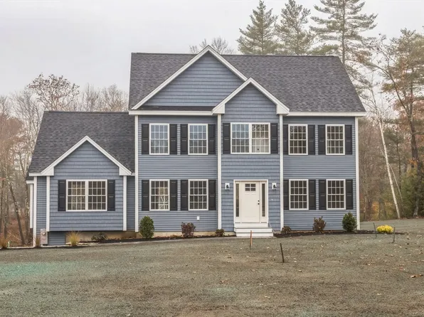 25 Elm Ct, Barrington, NH 03825