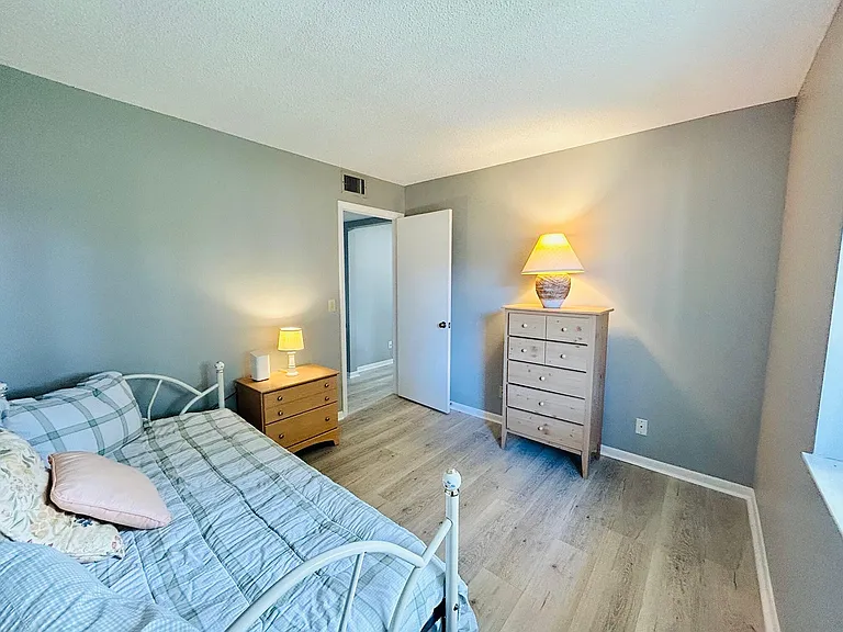 408 Pine Glen Ln #C-2 — Photo 17