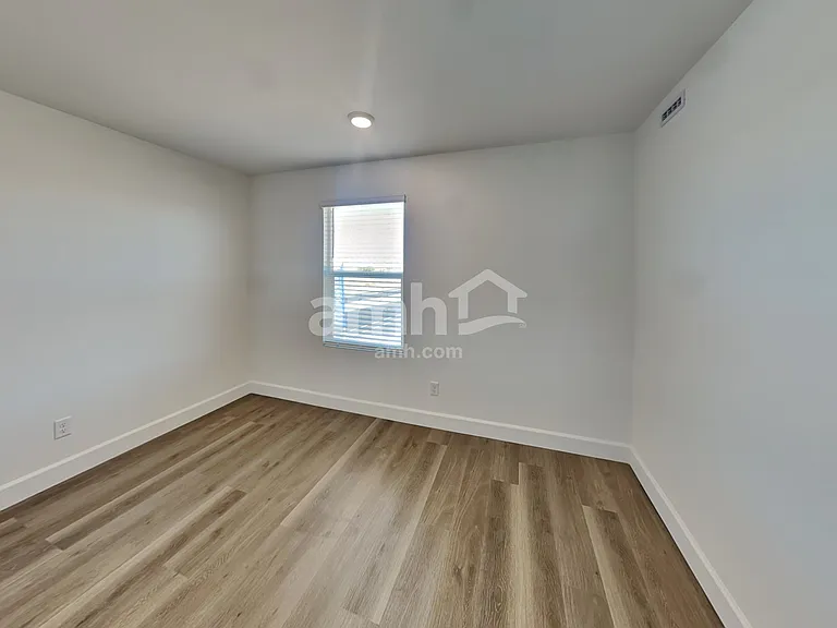 10506 Lagaspi Dr — Photo 18