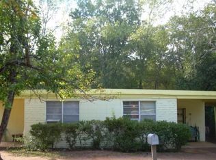 1118 Gillespie Ave APT A, Albany, GA 31707