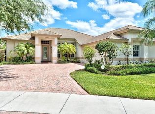 9049 Bronco Ct, Naples, FL 34113
