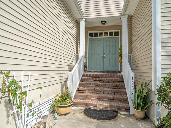 2nd image of 1853 Palmetto Isle Dr