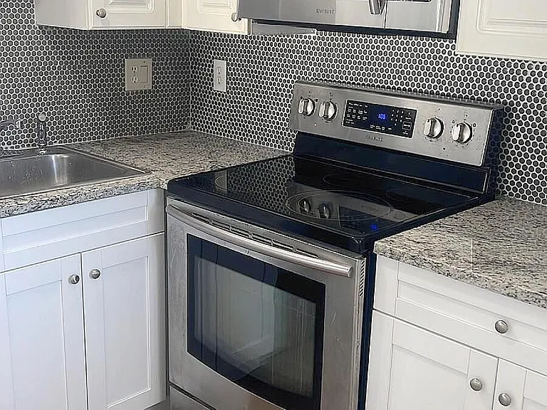 1501 Crescent Cir #E45 — Photo 3