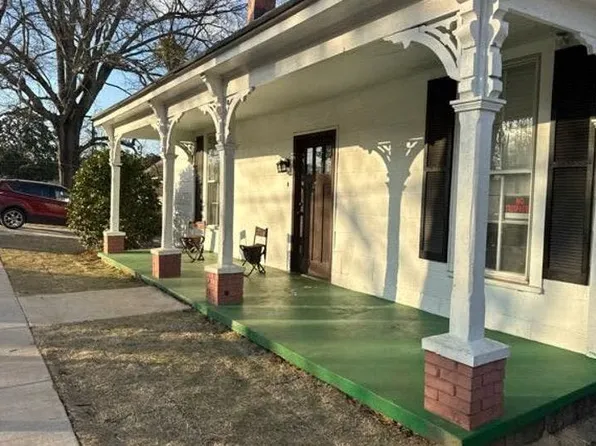 994 S Main St NE, Conyers, GA 30012