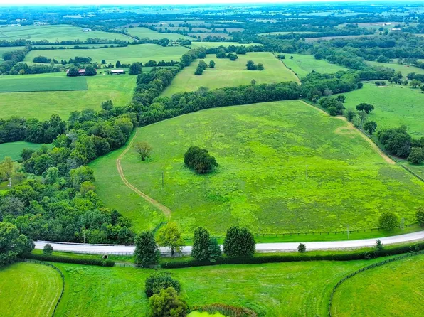 546B Cane Ridge Rd, Paris, KY 40361