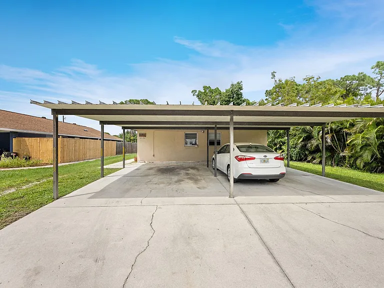 4392 Pine Lake Rd — Photo 2
