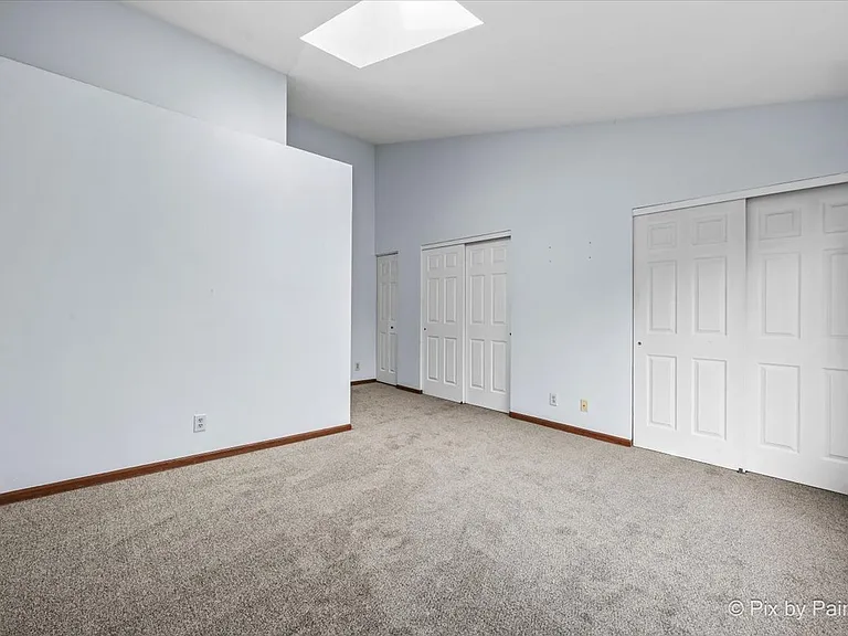 1462 Division Ct — Photo 17