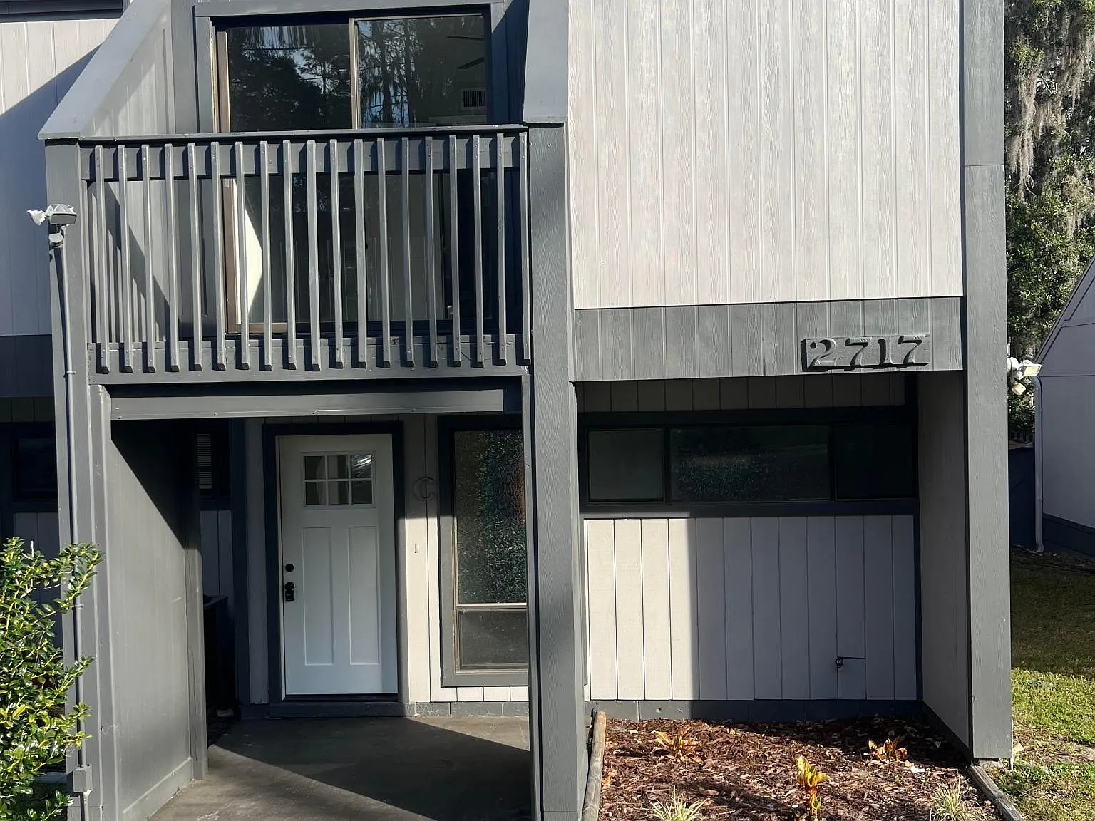 2 bed, 1.5 bath, 1200 sqft, $1,450 — Photo 2