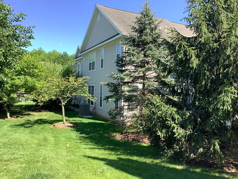 51 Heath Ct — Photo 15