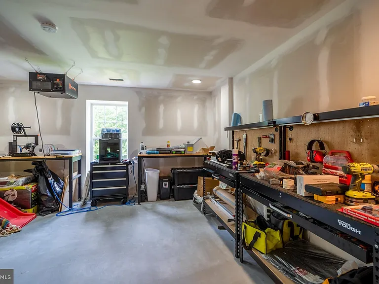 18081 Camdenhurst Dr — Photo 62