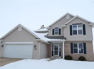 1524 Saint Albert The Great Dr, Sun Prairie, WI 53590
