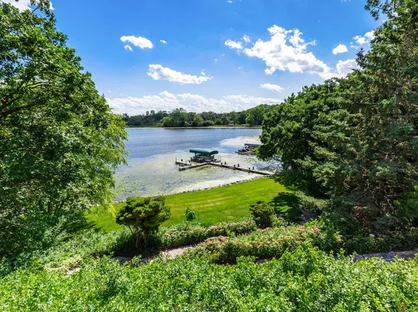 7011 Willow Creek Rd, Eden Prairie, MN 55344