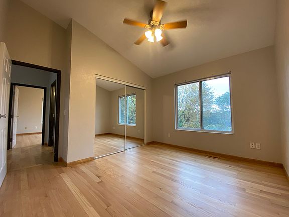 2nd image of 1328-1330 Knollwood Ave #1328