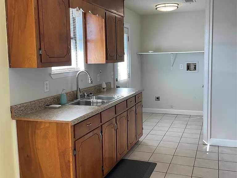 1100 Ashurst Bar Rd — Photo 5