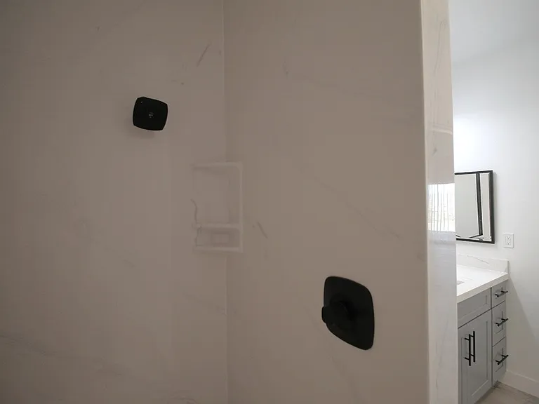 917 Ann St — Photo 10