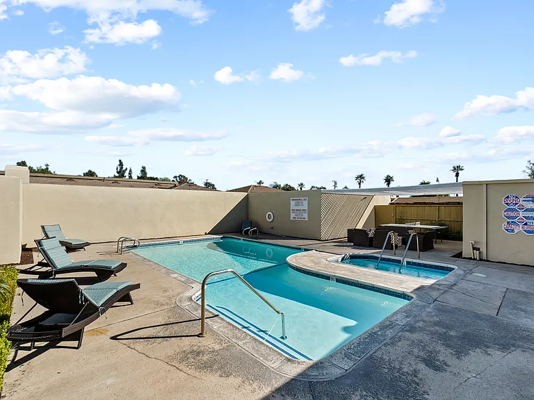 Monarch Terrace (K04) — Photo 9
