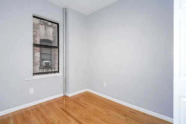 Rented by Trion Real Estate Management | media 25