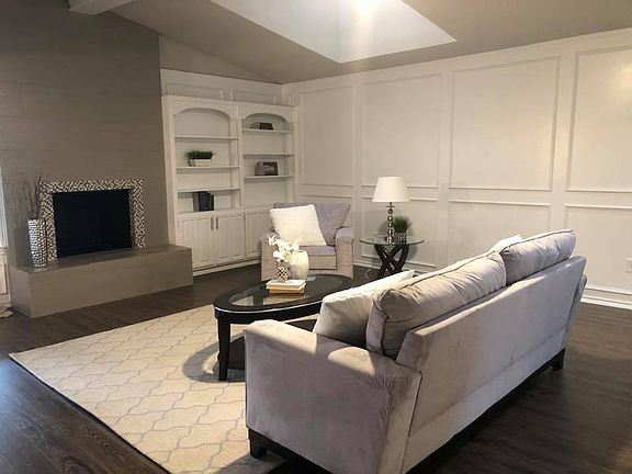4th image of 2600 Radcliffe Dr