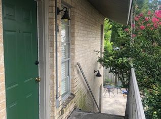 636 Lakeland Dr #6, Baton Rouge, LA 70802